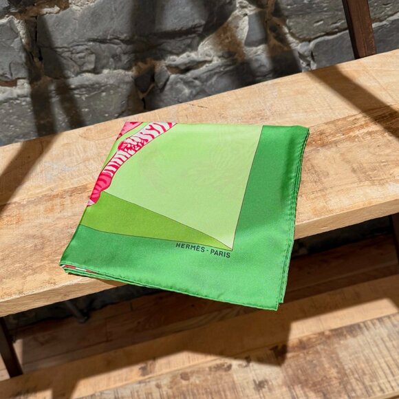 Hermès Green Pink "Les Zebres II" 90cm Silk Square Scarf - Picture 2 of 10